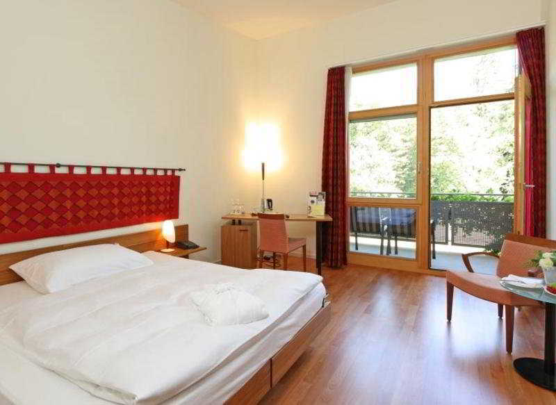Hotel Schloss Huenigen Konolfingen Exteriör bild