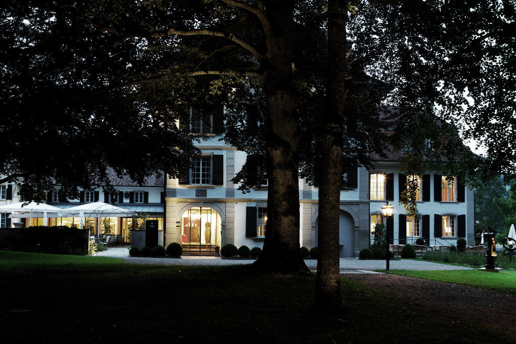 Hotel Schloss Huenigen Konolfingen Exteriör bild